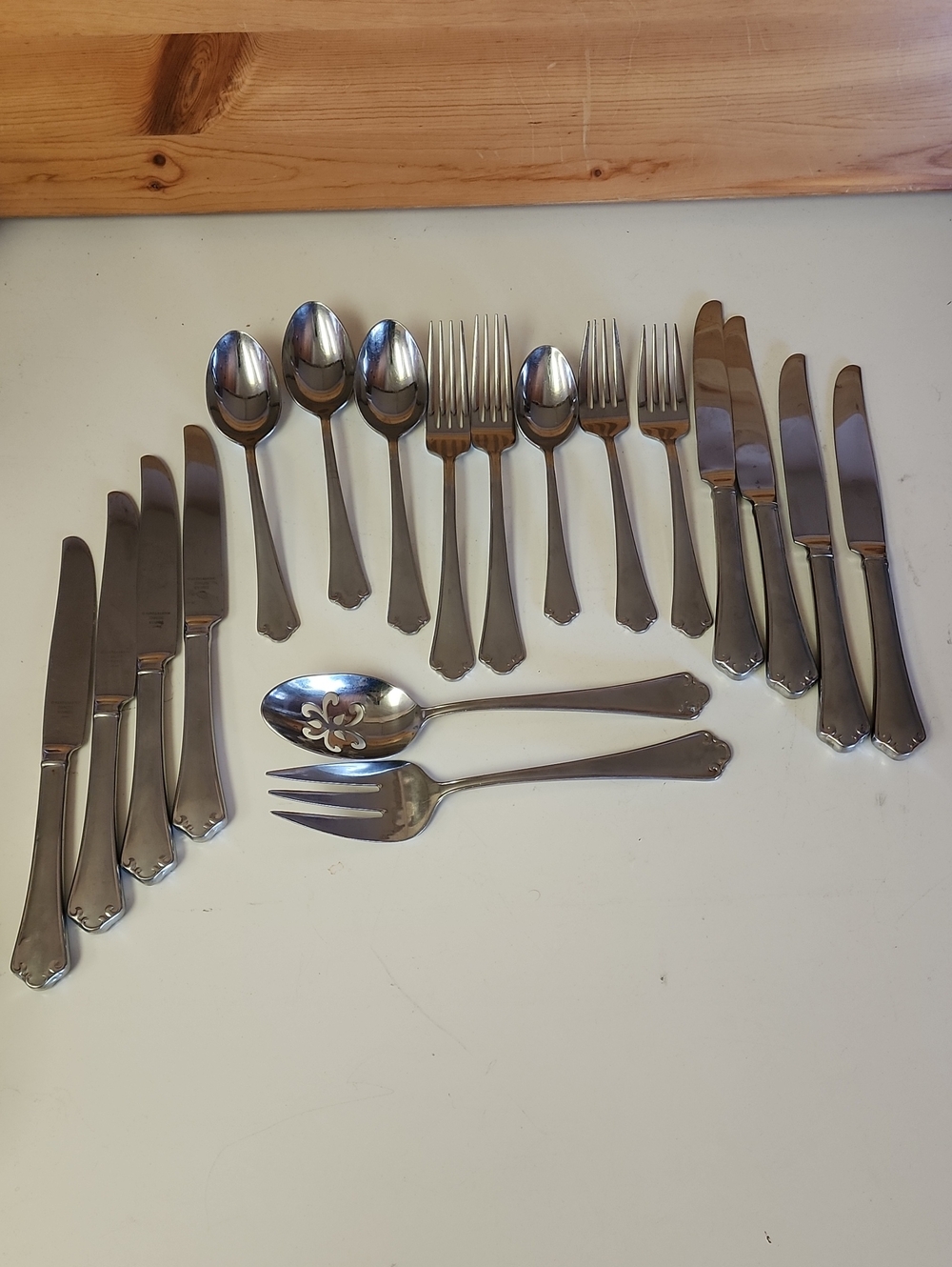 18 Pcs. Reed & Barton Stainless Steel Silver Flatware Set.